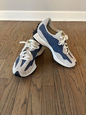 Men’s New Balance 327 Gray and Blue Sneakers, Size 10.5